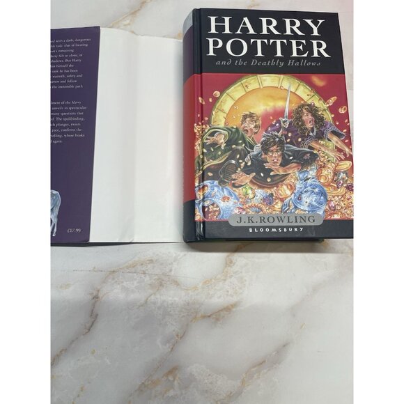 Harry Potter and the Deathly Hallows J.K. Rowling First UK Edition 2007 - Picture 10 of 16